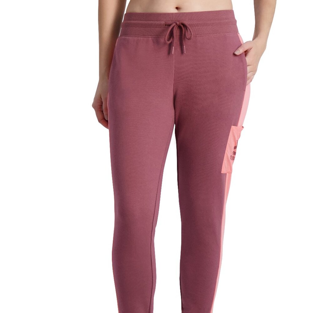NWT Reebok Women's Level Up Jogger with Woven Side Pocket Size L wild ginger